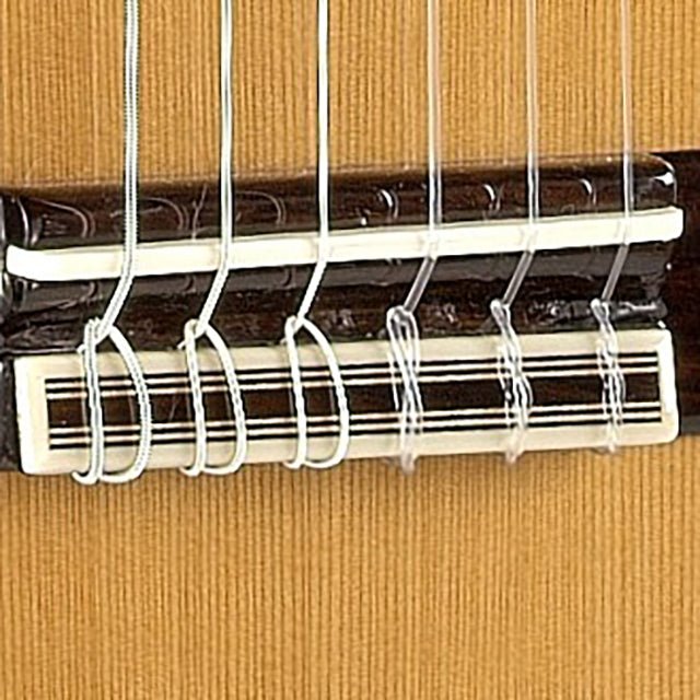 Alhambra 5 P CT E2 Nazik Korpus Elektro-Klassik Gitara