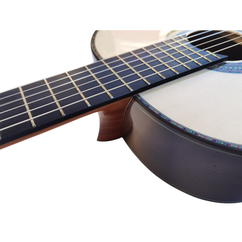 Martinez MF15 CE — Elektro-flamenko gitara