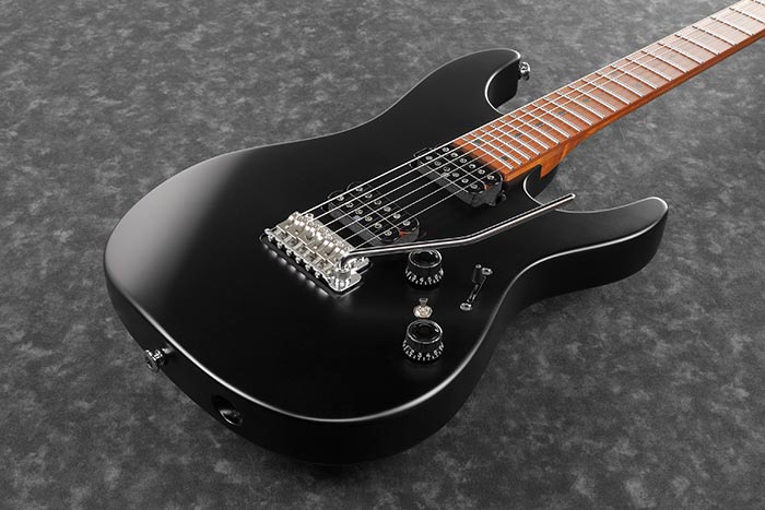 Ibanez AZ2402-BKF Prestige — Black Flat elektro gitara — detal 1