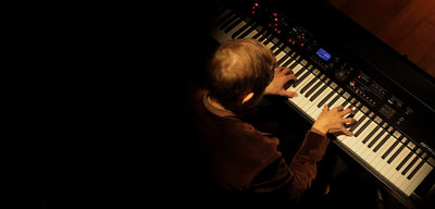 Kawai MP11SE Səhnə pianinosu